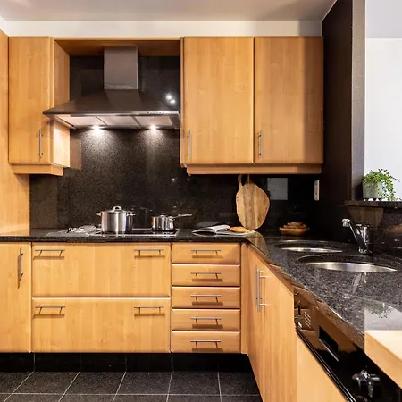 Spacious And Modern Nearby The *
