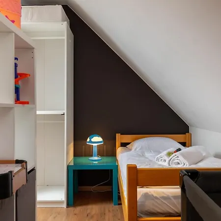 Spacious And Modern Nearby The דירה קנוקה-הייסט
